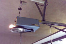 5 Great Reasons to Change Out Your Old Electric Garage Door Opener